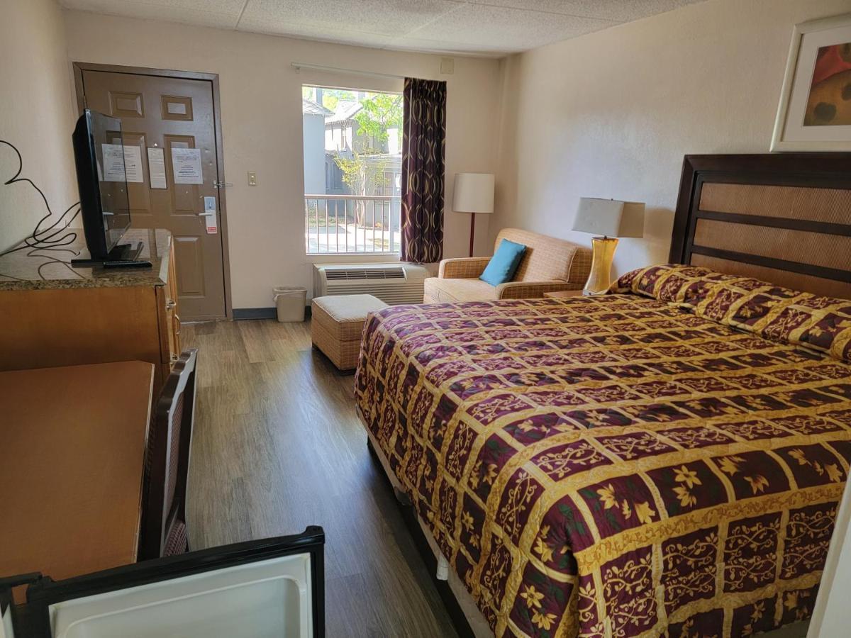 Studio 9 Inn & Suites เดคาทัวร์ ภายนอก รูปภาพ