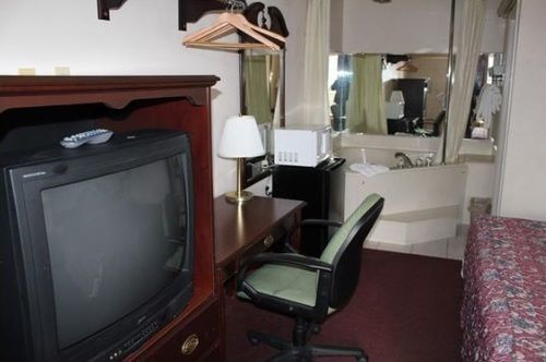 Studio 9 Inn & Suites เดคาทัวร์ ภายนอก รูปภาพ